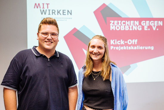 Social Visionaries Marek Fink und Vanessa Huck vor
