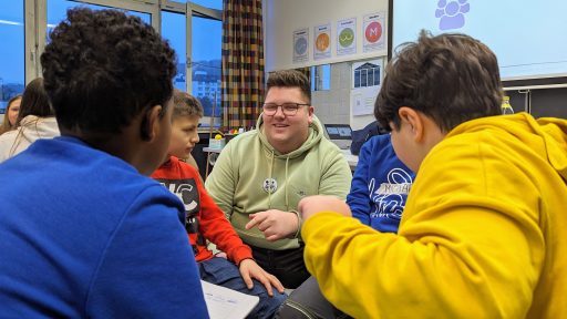 Zeichen gegen Mobbing erreicht 10.000 Schüler:innen: Präventionsarbeit zeigt Wirkung